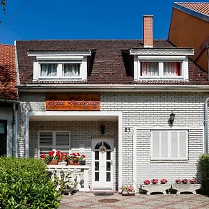 Pajdos Vendeghaz Apartament Eger