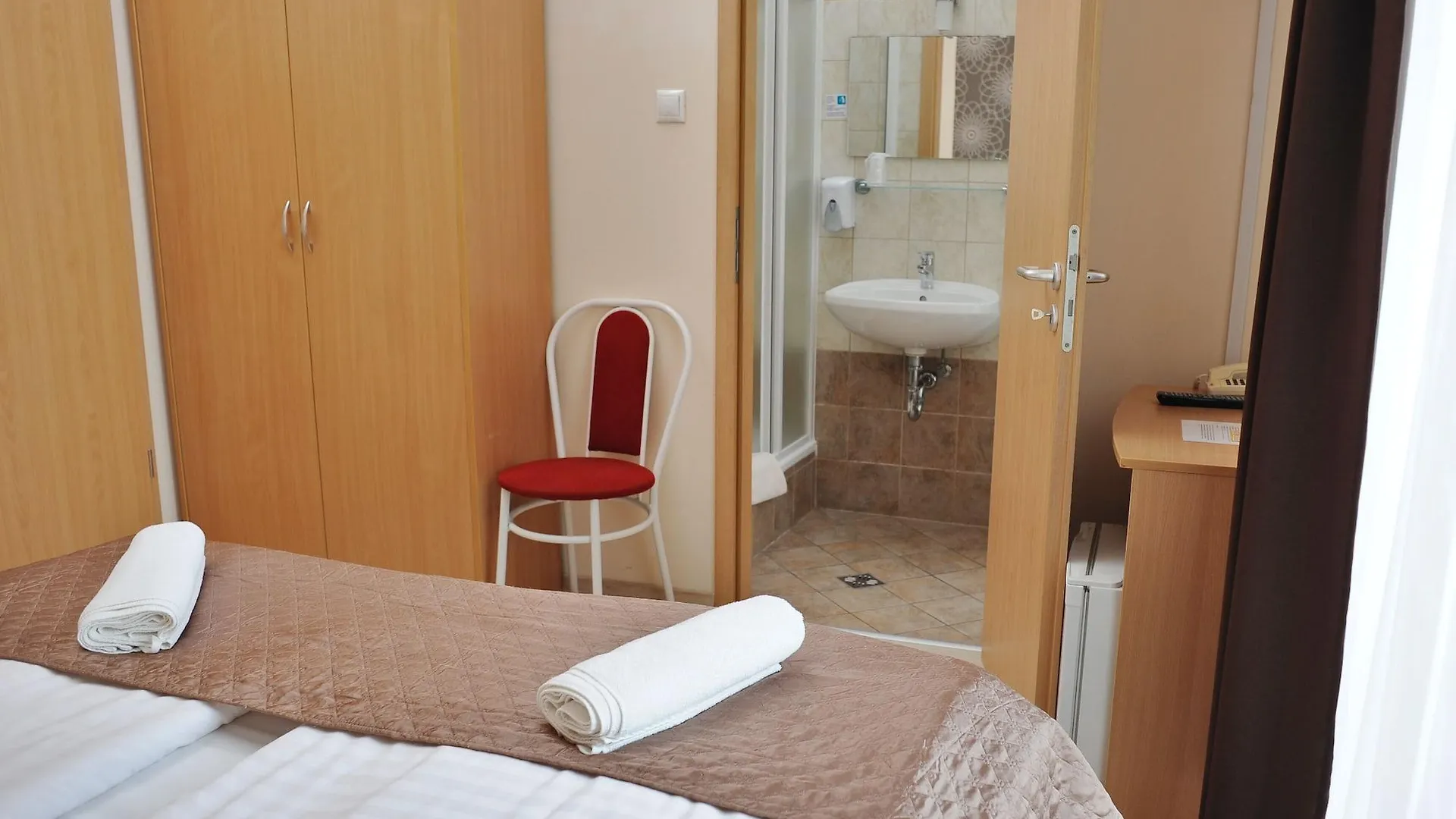 Hotel Papillon Budapest 3*,